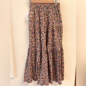 Old navy floral maxi skirt size XS NWT